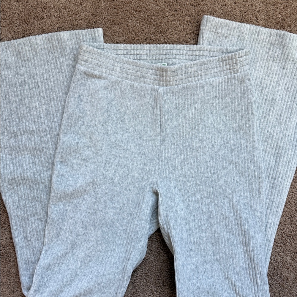 aerie Light Gray Ribbed Flare Lounge Pants - Picture 2 of 4